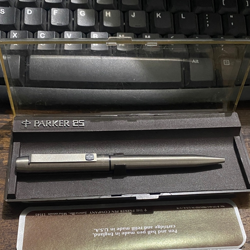 Vintage 1985 MK1 Parker 25 Stainless Steel Pen # 0008